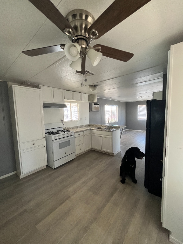 Building Photo - 9501 E Broadway Rd