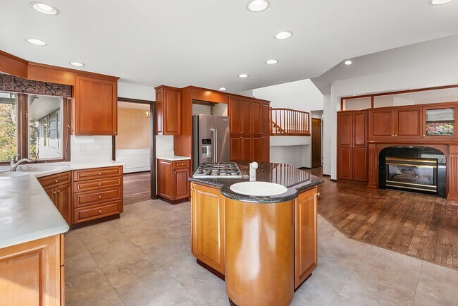 Building Photo - Normandy Park House: Picturesque Views, Sport Court, Upgrades Throughout