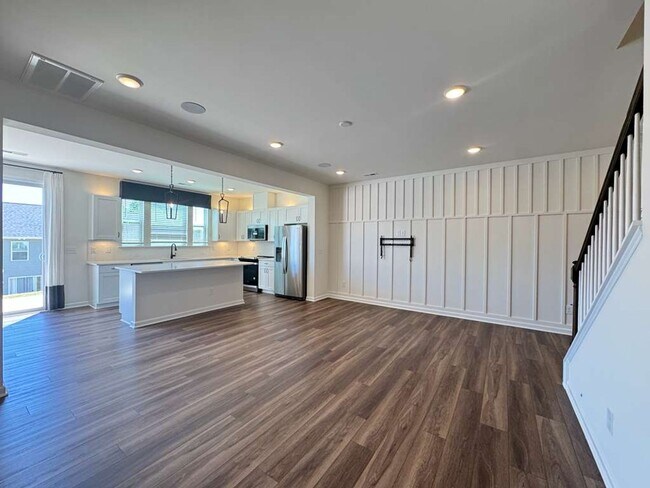 Building Photo - MODEL HOUSE-Experience refined living in the 3 bed, 2.5 bath, 2 car garage brand new, impeccably ...