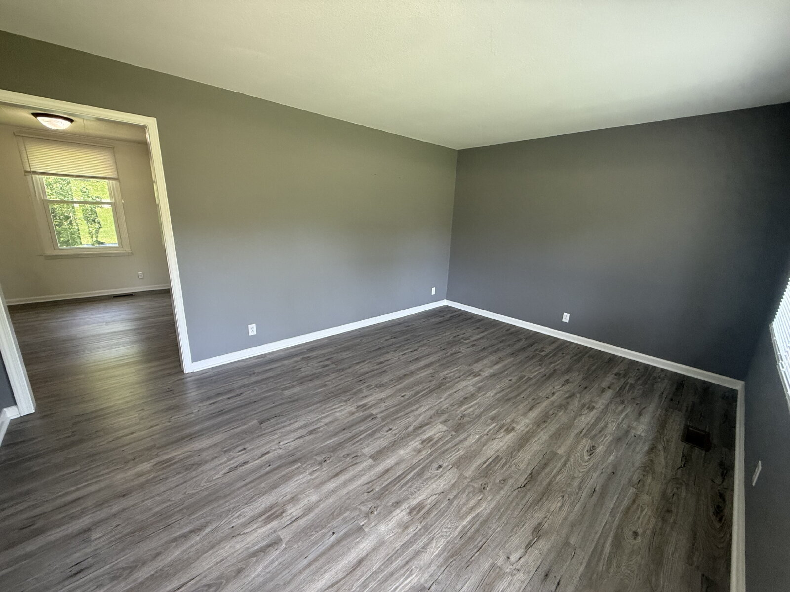Building Photo - 1318 Courtney Dr