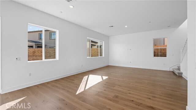 Building Photo - 107 Pansy