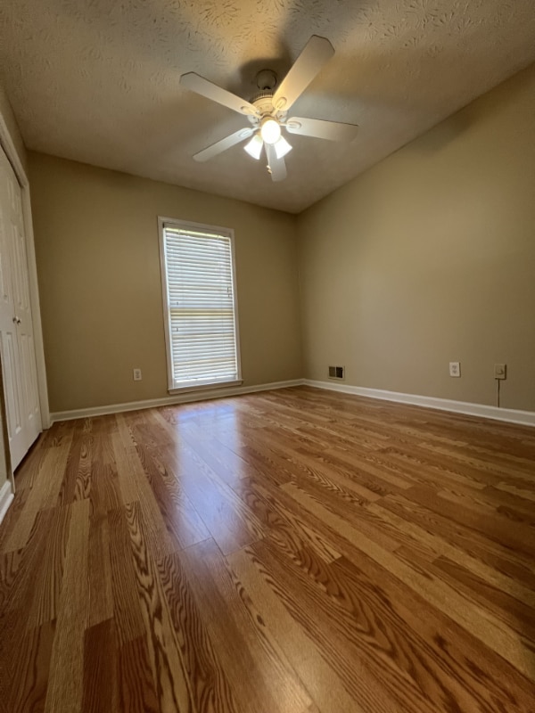 Building Photo - 570 Grimes Pl