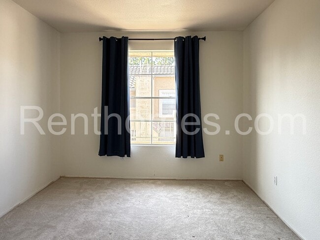 Building Photo - 8676 New Salem St