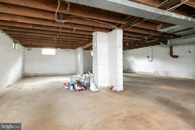 Building Photo - 145 Church Rd