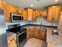 Building Photo - 1832 Assumption Dr