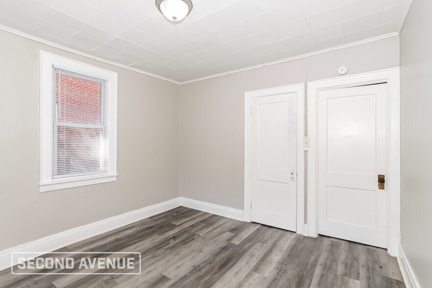 Building Photo - 2632 Queen City Ave