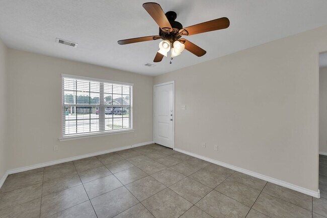Building Photo - 170 S Bend Ct
