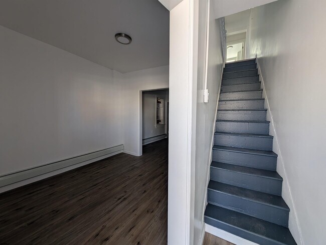 Building Photo - 130 N Delaware Ave