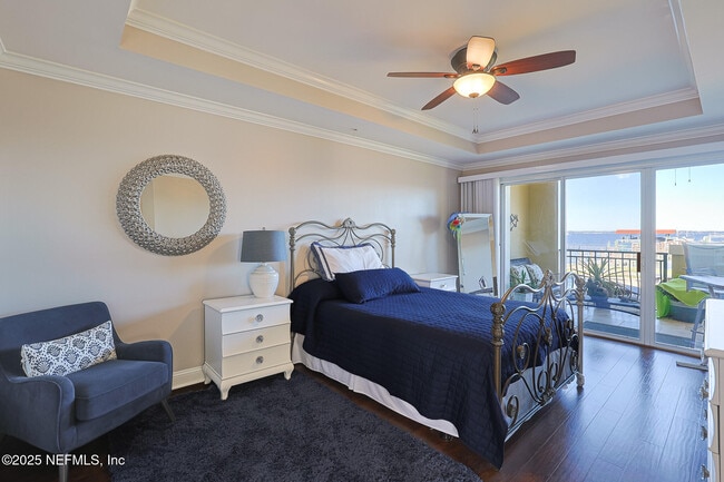 Building Photo - 120 Bay St