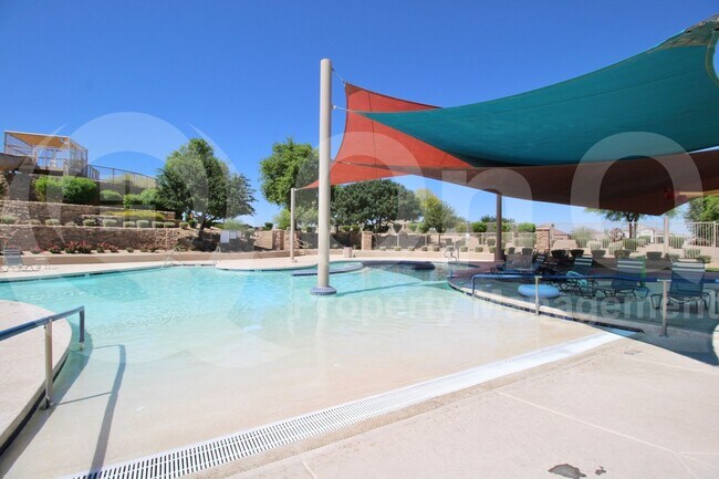 Building Photo - 2455 E Alida Dr