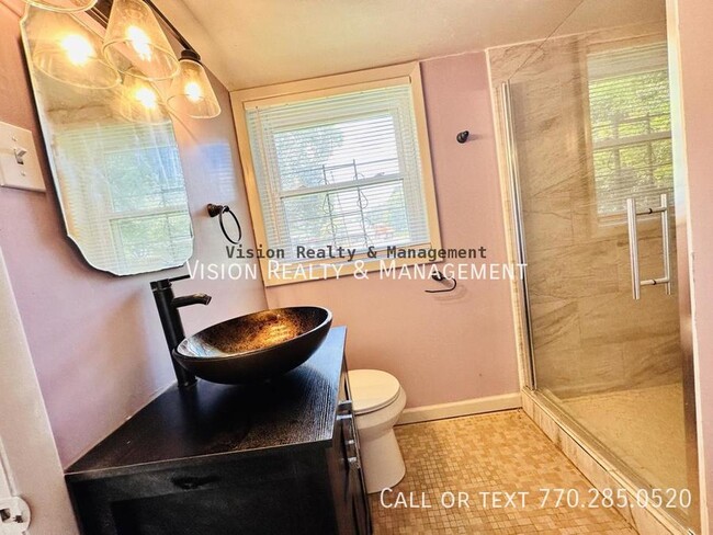 Building Photo - Move in Ready 4BD/2BA Home: Jonesboro