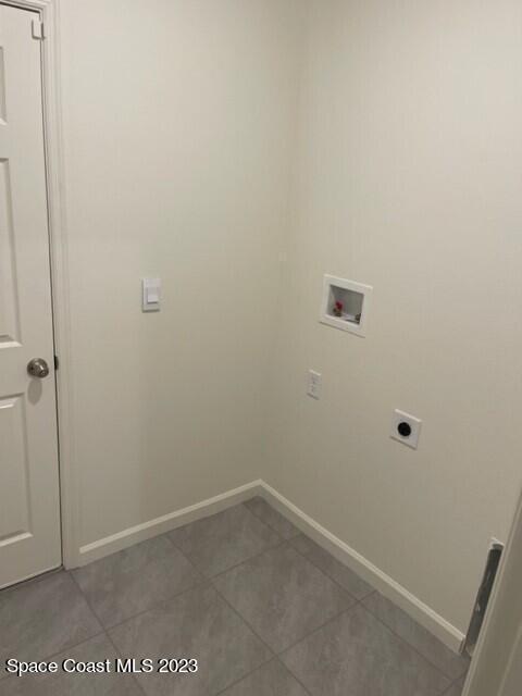 Building Photo - 7438 Tourmaline Dr