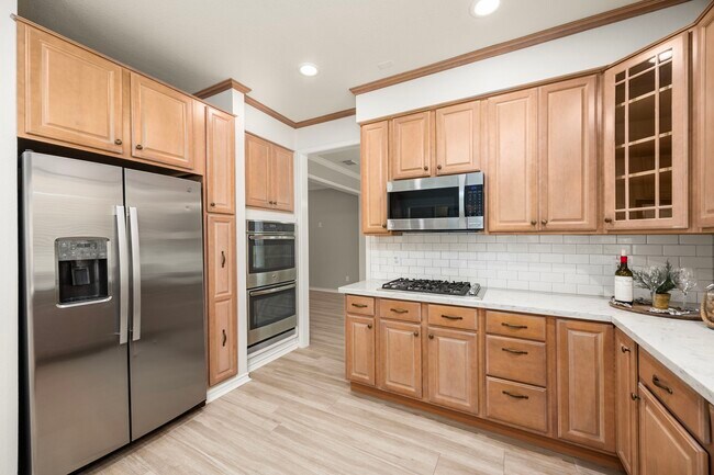 Building Photo - 22 Windfern Pl