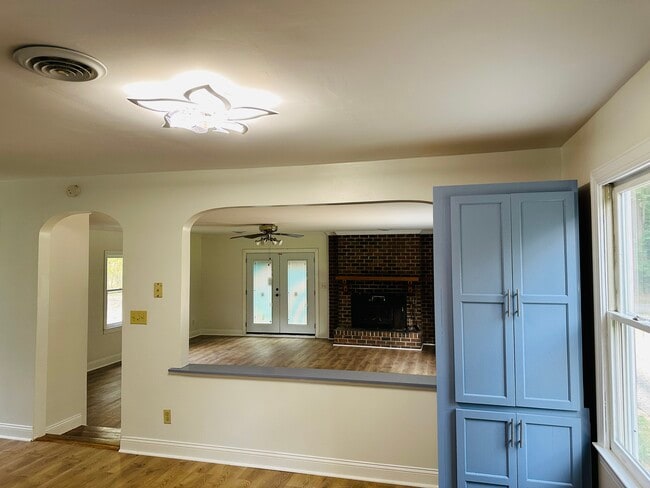 Building Photo - 8442 Wheeling Rd