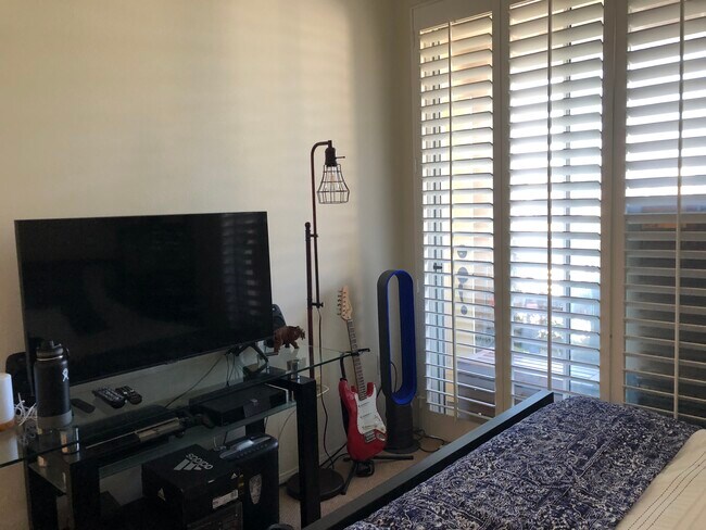 Primary Bedroom/Suite - 13075 Pacific Promenade