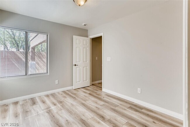 Building Photo - 9471 Bighorn Point Ct