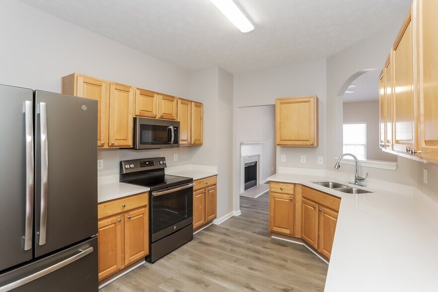 Building Photo - 1020 Trotters Farm Rd