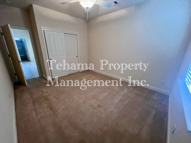 Building Photo - Beautiful 3 bedroom 2 bath home in Red Bluff