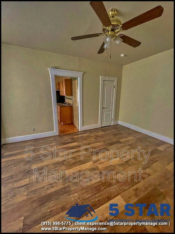 Building Photo - 2526 Yandell Dr