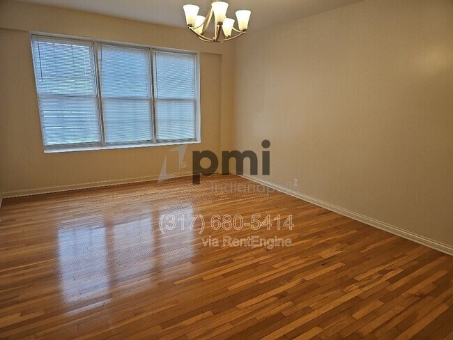 Building Photo - 1 W 28th St