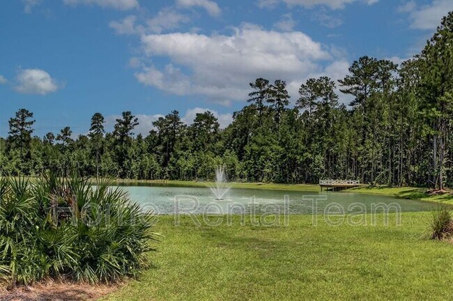 Building Photo - 87 Hammock Dr