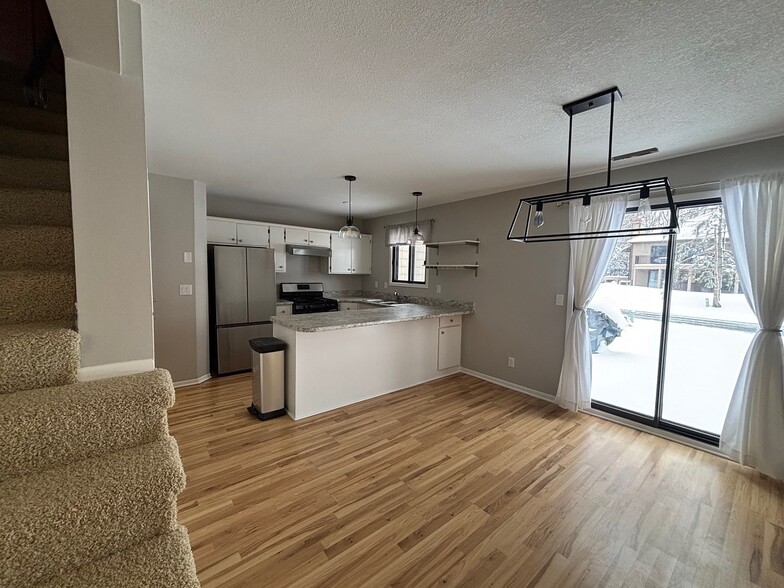 Building Photo - 11532 Carriage Ct