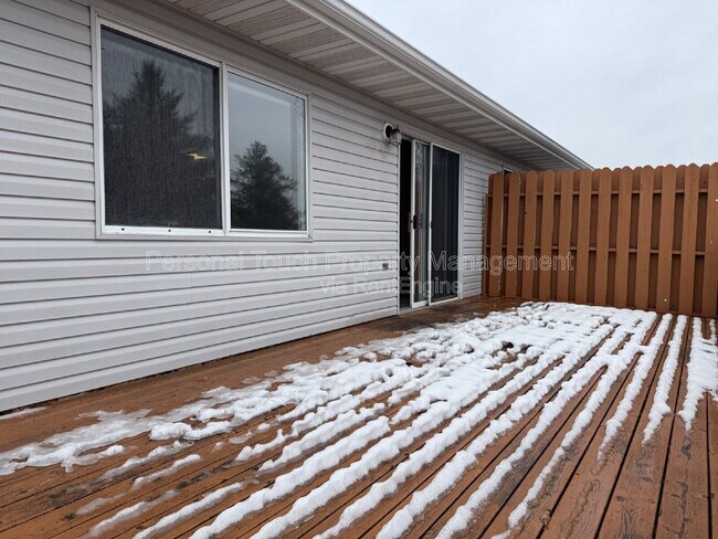 Building Photo - 2733-33 1/2 Avenue S