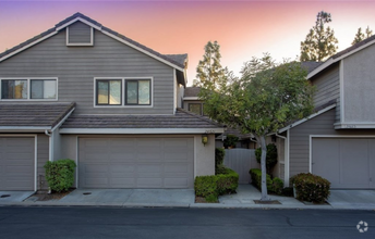 Building Photo - Laguna Niguel Townhome