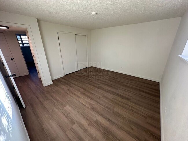 Building Photo - 9110 E Girard Ave