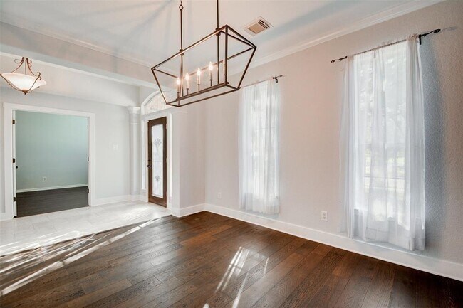 Building Photo - 214 Spring Lakes Haven