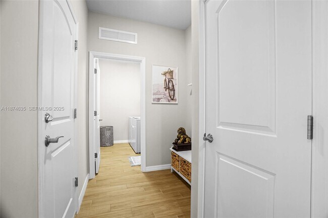 Building Photo - 8262 Cinch Way