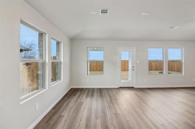 Building Photo - 711 Easthill Dr