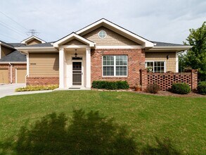 Building Photo - Active Adult in West Cobb