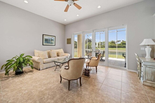 Building Photo - 12919 Hyland Cir