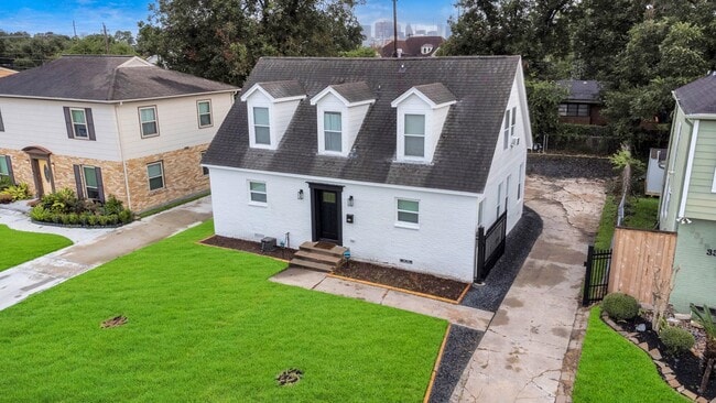 Building Photo - 3315 Rosedale St