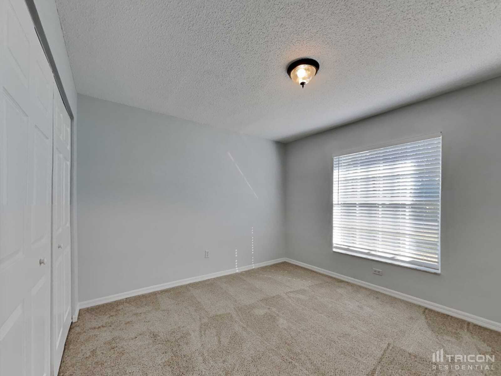 Building Photo - 12285 Villa Rd