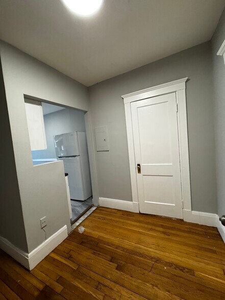 Building Photo - 17 Huss Ct