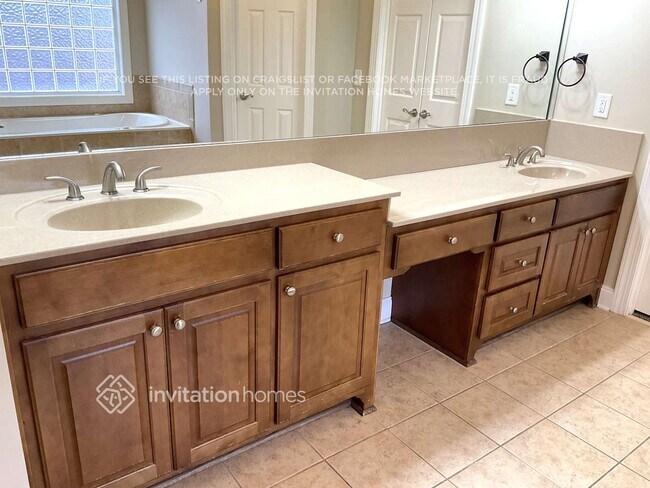 Building Photo - 2807 Great Falls Crossing