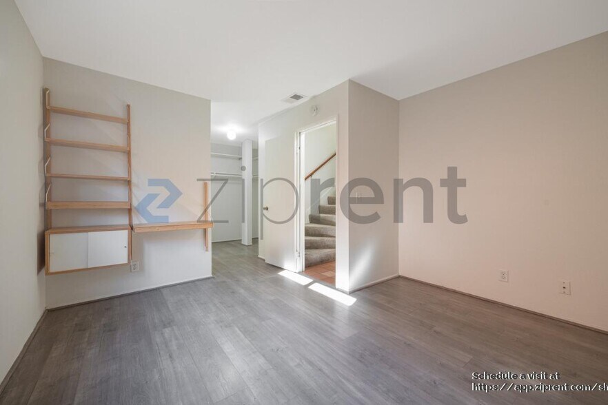 Building Photo - 4517 College Way