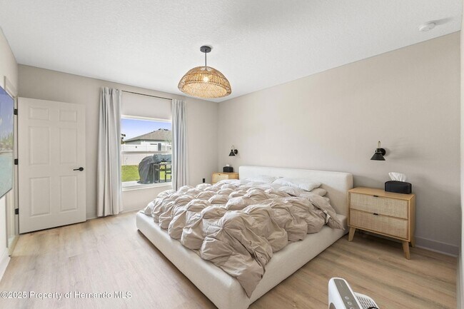 Building Photo - 12948 Conquistador Loop