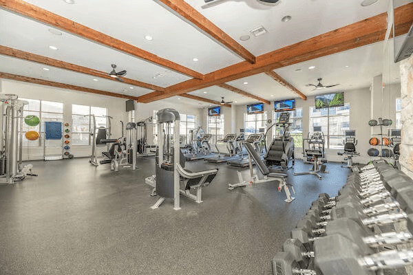 Building Photo - Reduced Rates + 1 MONTH FREE – Lease Now & Save!