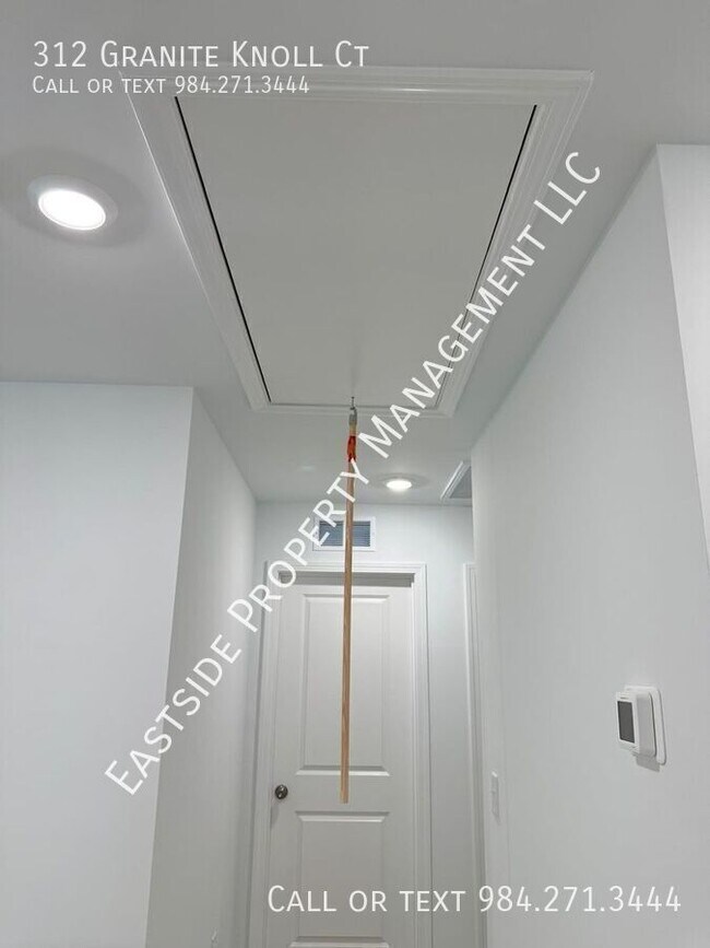 Building Photo - 312 Granite Knl Ct