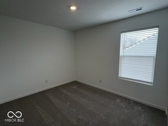Building Photo - 3469 Seminole Dr