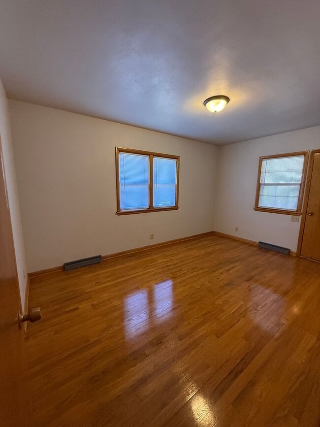 Building Photo - 834 S 20th St