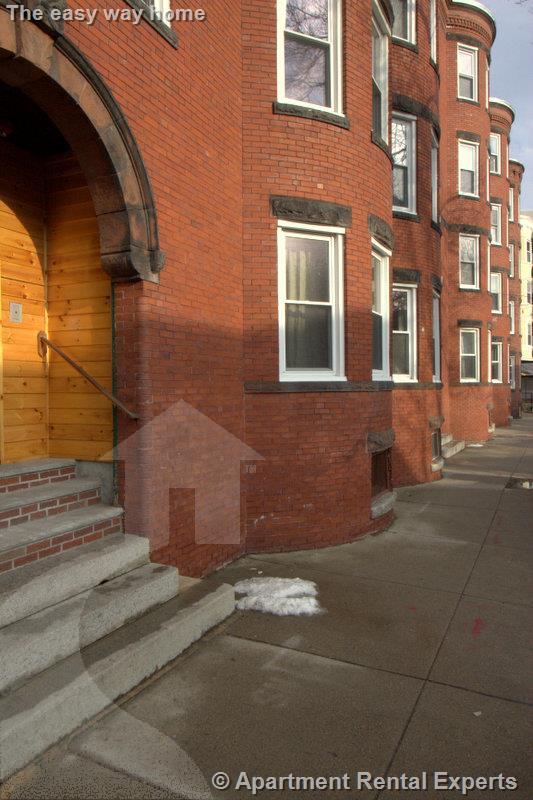 Building Photo - 119 Harvard St