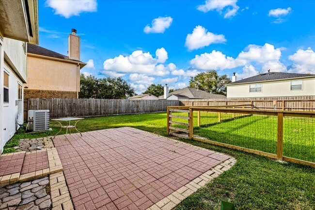 Building Photo - 158 Bristol Bend Ln