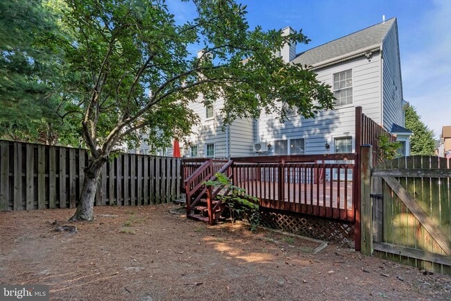 Building Photo - 9354 Sombersby Ct