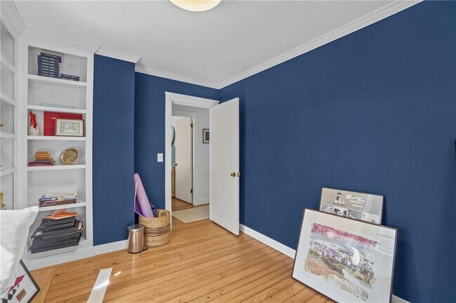 Building Photo - 2 Channing Pl