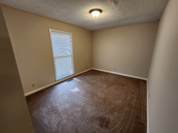 Building Photo - 7875 Saundersville Rd