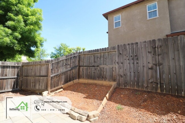 Building Photo - 2359 Shining Star Way